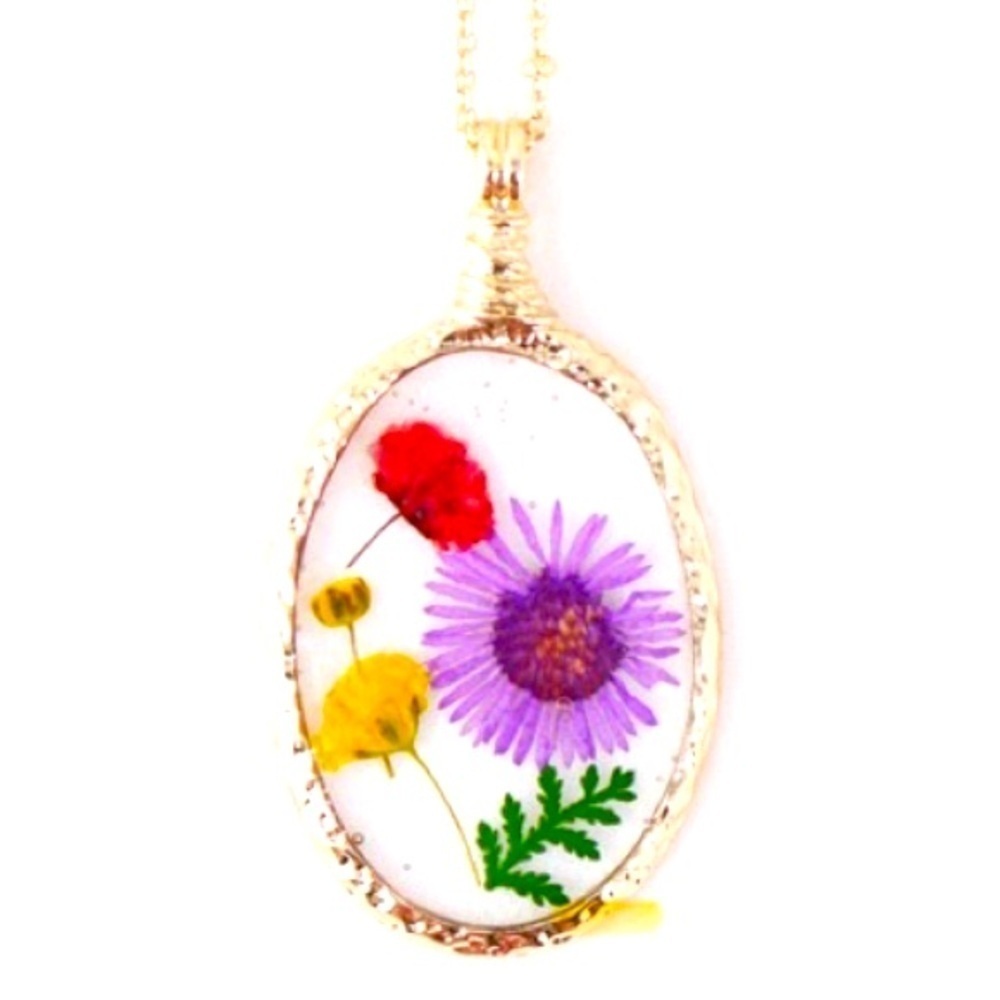 Real Pressed Dried Flower Botanical Resin Necklace